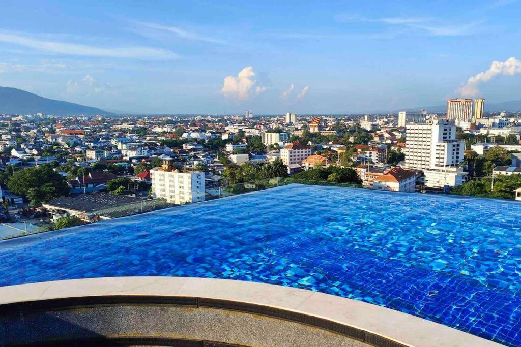 New & Cozy 2 Bedroom @ The Astra Sky River Chiang Mai Exterior photo